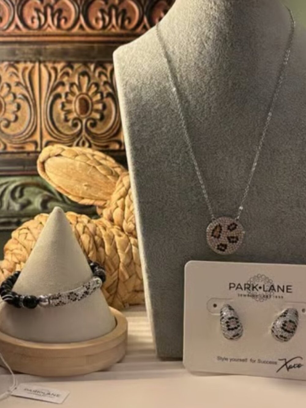 Park Lane March 2026 Sparkle Box Leo — Necklace, Earrings and Bracelet